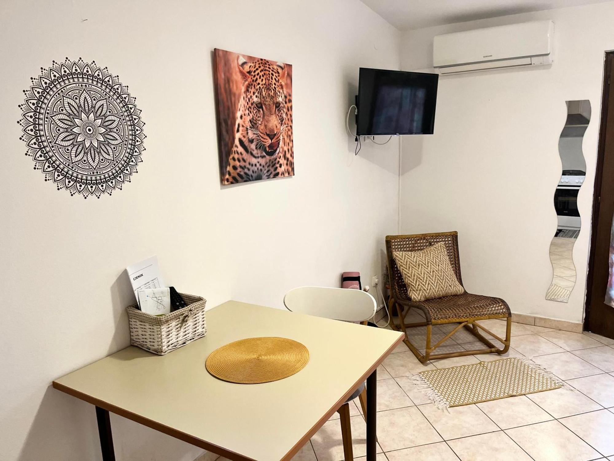 Biba Apartments Pula Extérieur photo